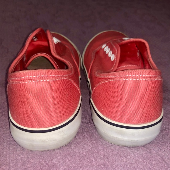 Coral Low Tops 💗🧡 - Picture 2 of 9